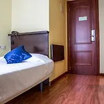 Guest house Hotil Coruna Centro 3*