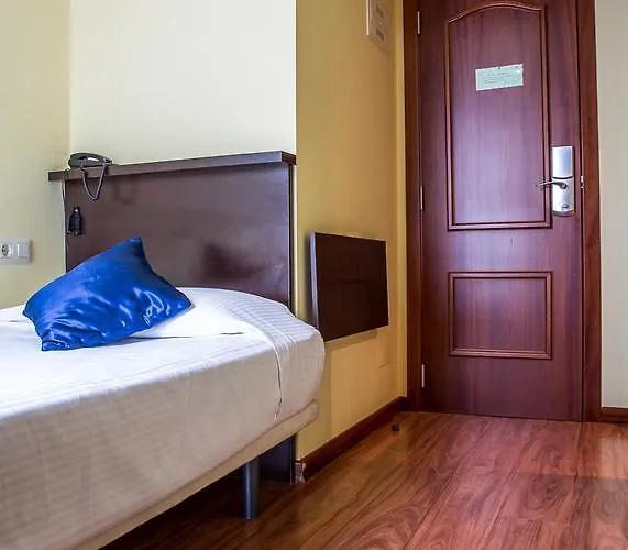 ゲストハウス Hotil Coruna Centro 3*